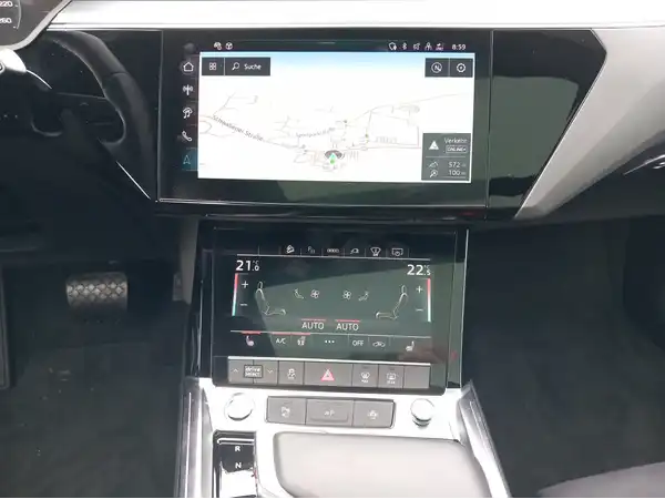AUDI Q8 SPORTBACK E-TRON (12/16)