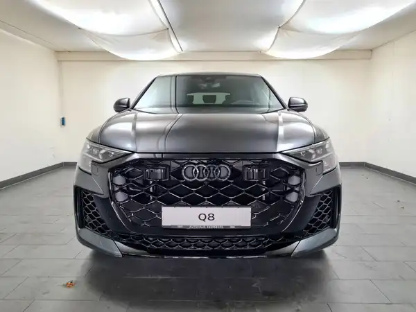 AUDI RS Q8 (3/19)