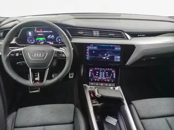 AUDI Q8 SPORTBACK E-TRON (12/21)