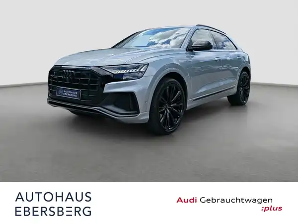 AUDI Q8 (2/16)