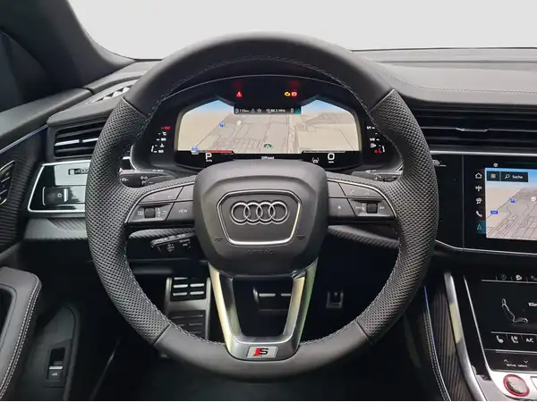 AUDI SQ8 (11/17)