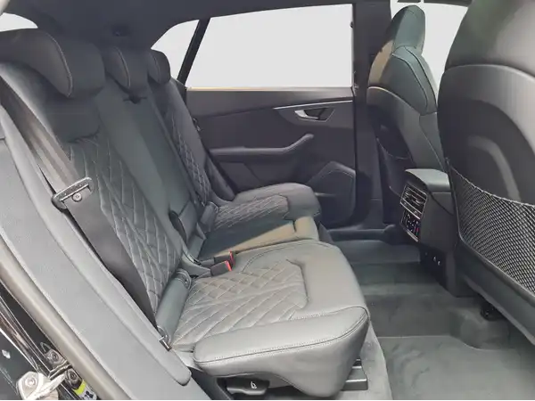 AUDI SQ8 (16/17)