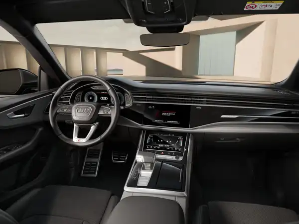 Audi Q8 SUV (3/3)