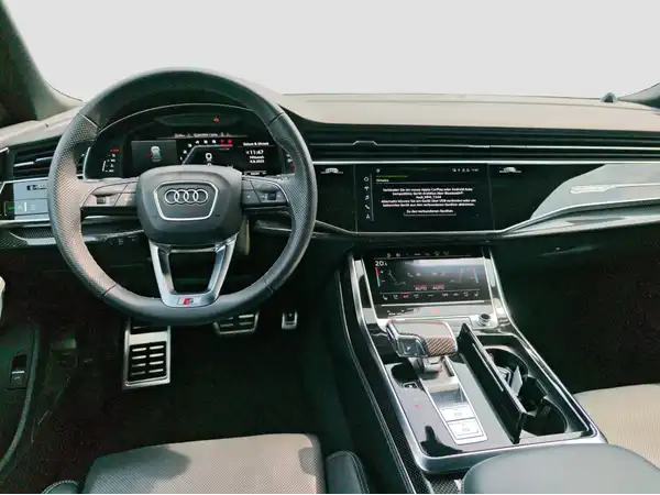AUDI SQ8 (10/16)