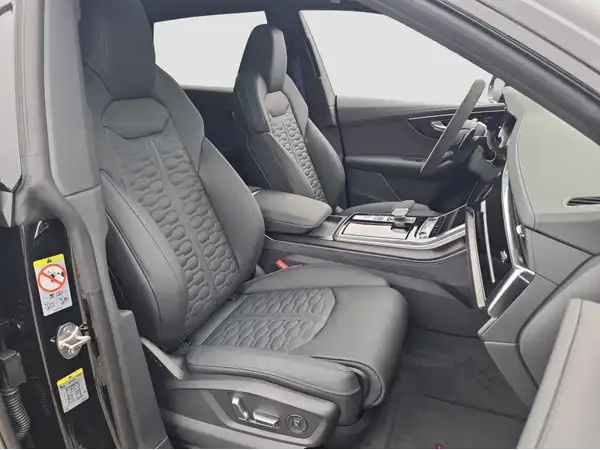 AUDI RS Q8 (15/17)