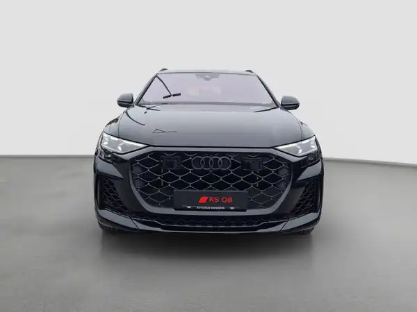 AUDI RS Q8 (3/17)