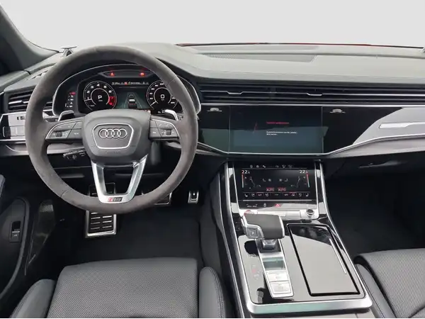 AUDI RS Q8 (10/17)