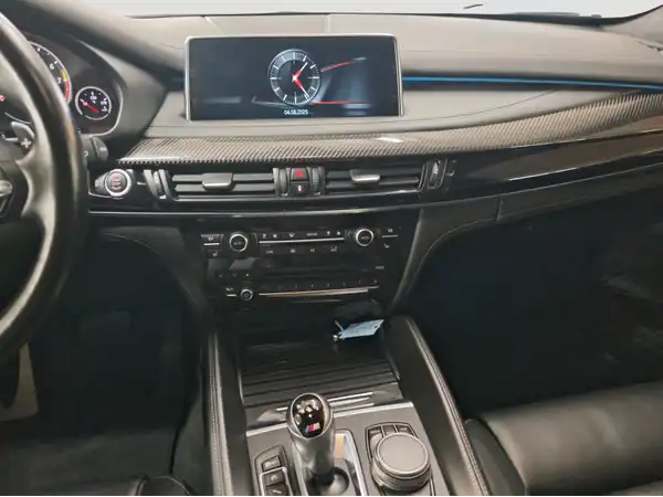 BMW X5 (12/16)
