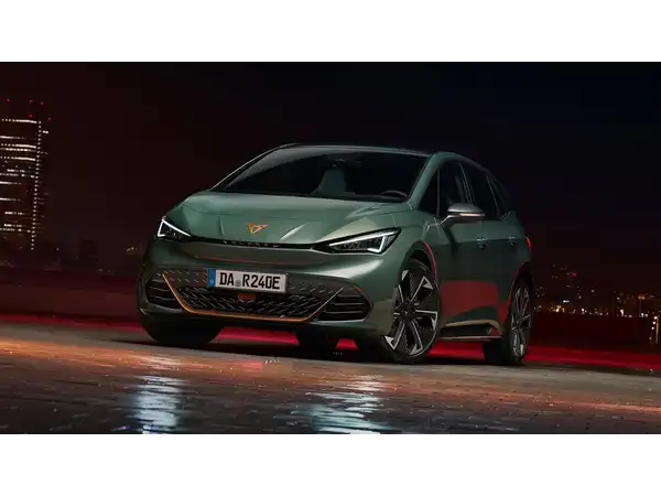 CUPRA Born  (1/4)