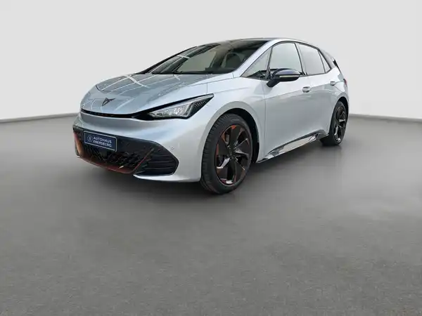 CUPRA BORN (2/16)