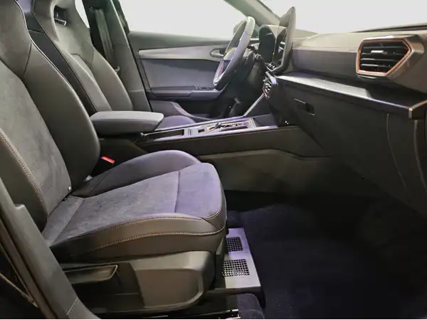 CUPRA FORMENTOR (13/15)