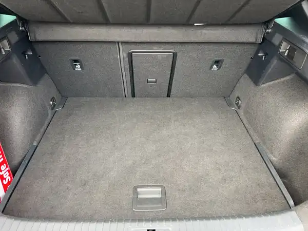 CUPRA FORMENTOR (13/16)