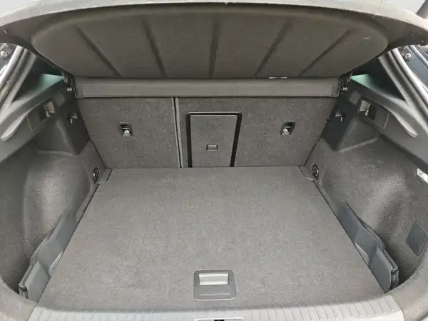 CUPRA FORMENTOR (13/16)