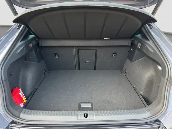 CUPRA FORMENTOR (13/17)