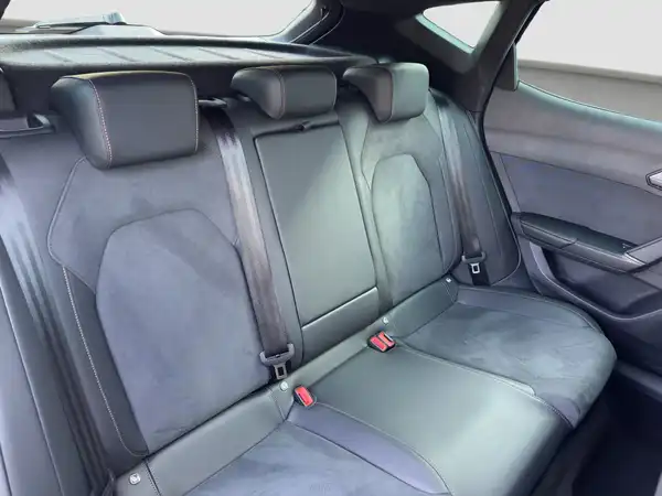 CUPRA FORMENTOR (16/17)