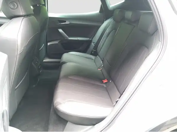 CUPRA FORMENTOR (8/15)