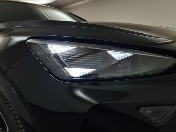 CUPRA FORMENTOR (14/18)