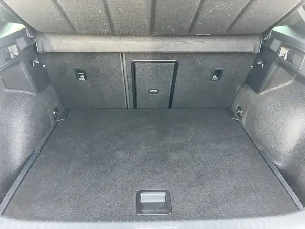 CUPRA FORMENTOR (13/16)