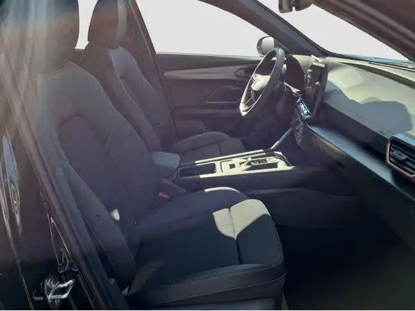 CUPRA FORMENTOR (15/17)
