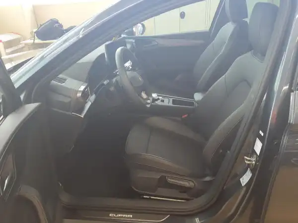 CUPRA LEON (4/5)