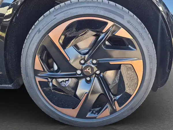 CUPRA TAVASCAN (16/16)