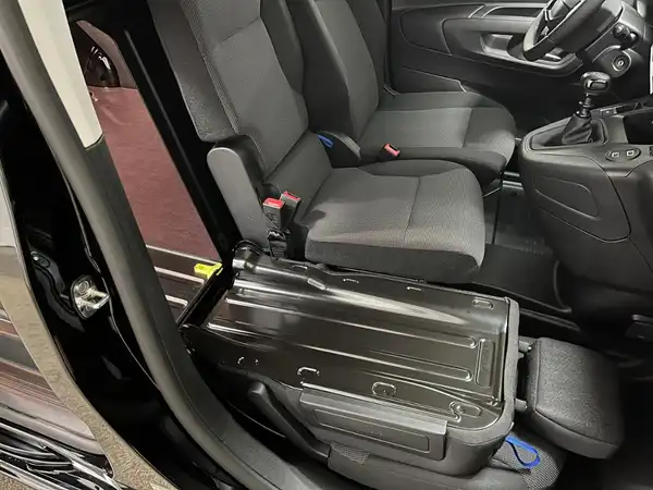 FIAT DOBLO (22/24)