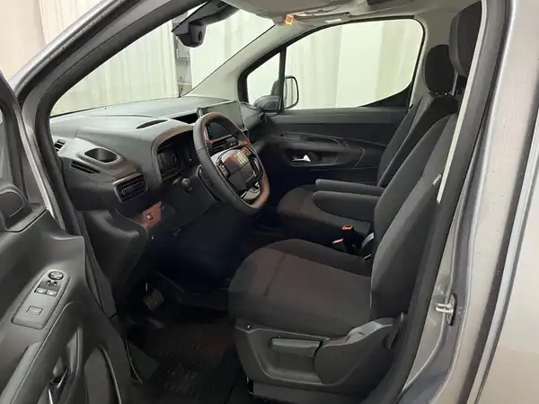 FIAT DOBLO (8/22)