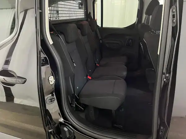 FIAT DOBLO (17/19)