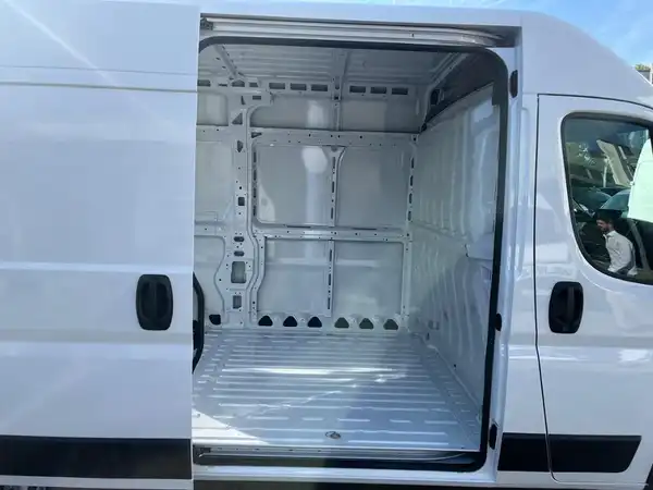 FIAT DUCATO (15/19)