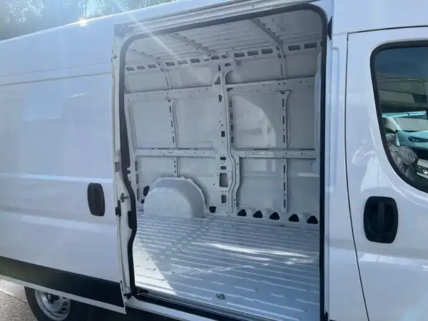 FIAT DUCATO (16/19)