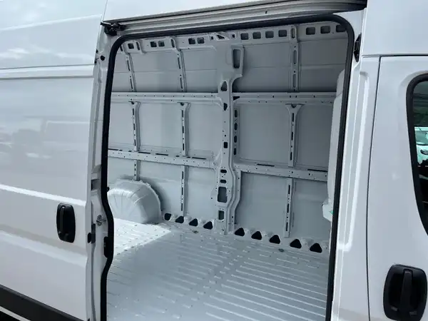 FIAT DUCATO (17/20)