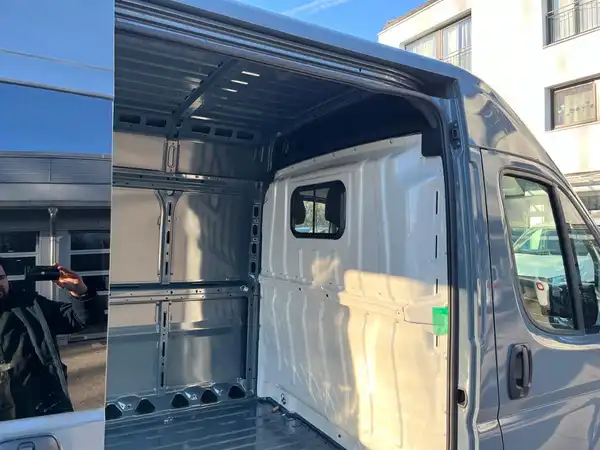FIAT DUCATO (18/21)