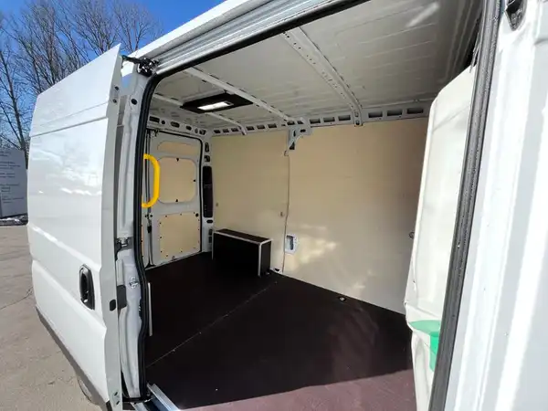 FIAT DUCATO (17/21)