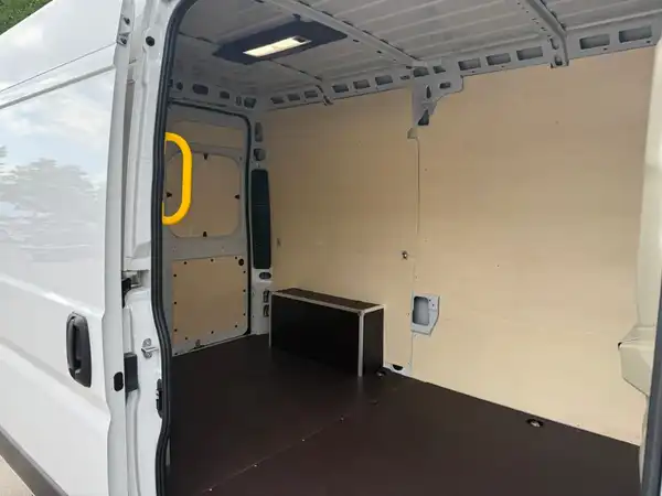 FIAT DUCATO (17/20)