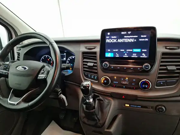 FORD CUSTOM (10/15)