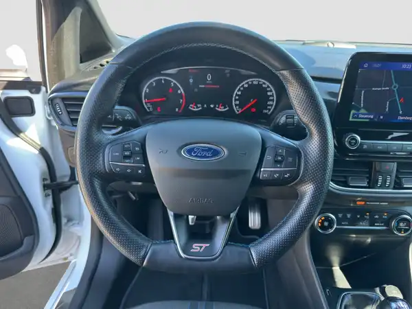 FORD FIESTA (11/16)
