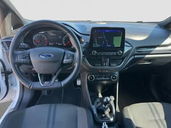 FORD FIESTA (10/16)