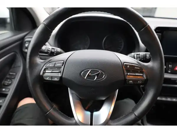HYUNDAI I30 (13/21)