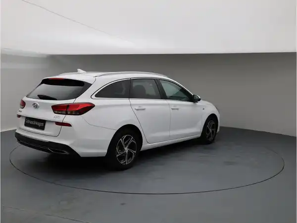 HYUNDAI I30 (6/21)