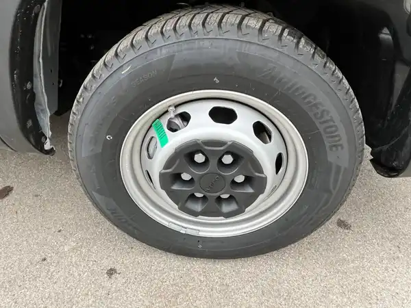 IVECO DAILY (24/24)