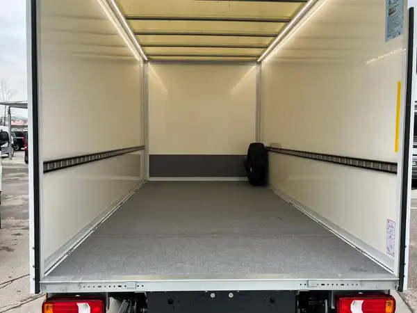 IVECO DAILY (15/26)