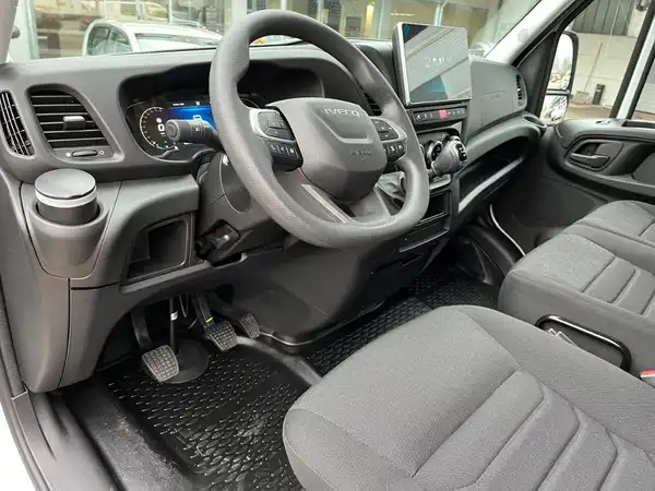 IVECO DAILY (10/26)