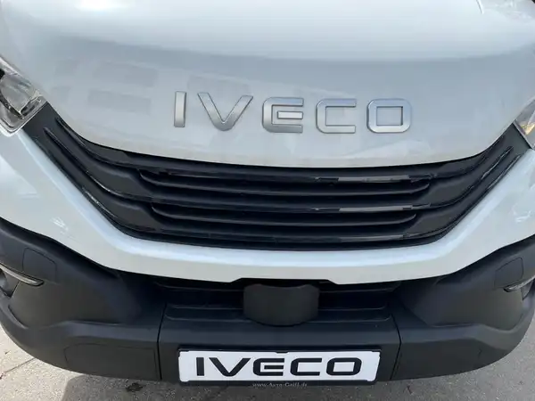 IVECO DAILY (24/24)