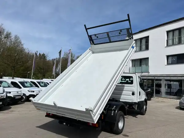IVECO DAILY (7/24)