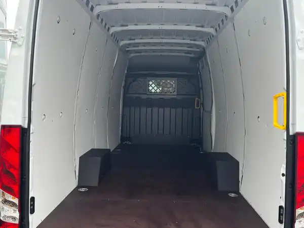 IVECO DAILY (14/21)