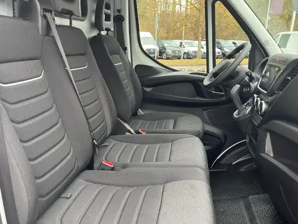 IVECO DAILY (18/21)