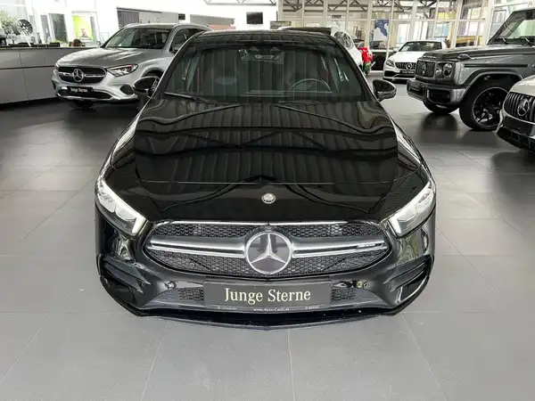 MERCEDES-BENZ AMG A 35 (3/28)