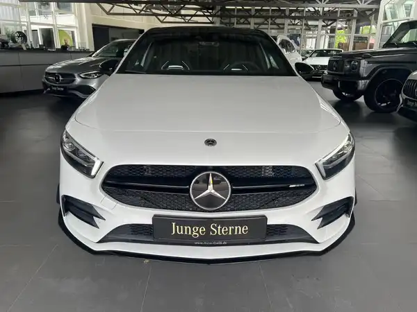 MERCEDES-BENZ A-KLASSE (2/30)