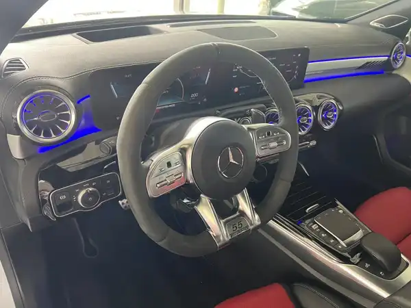 MERCEDES-BENZ A-KLASSE (13/30)