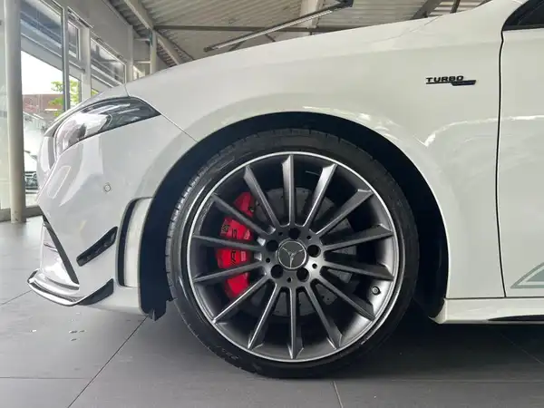 MERCEDES-BENZ A-KLASSE (30/30)